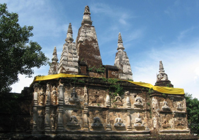 Храм Чет Йот в Чианг Мае