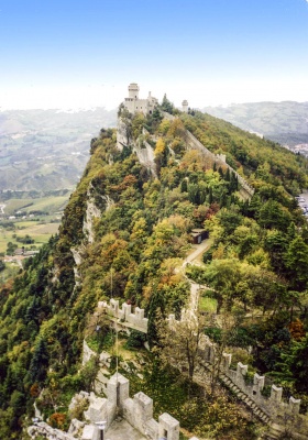 Крепость Гуаита или Прима-Торре в Сан-Марино
