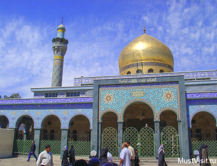 Мечеть Саиды Зейнаб в Дамаске (мавзолей внучки Пророка Мухаммада)