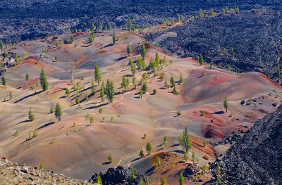 Разноцветные дюны в Лассен Вулканик