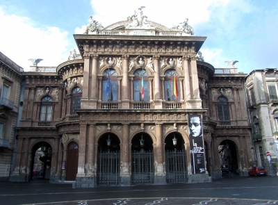 Оперный театр Беллини в Катании