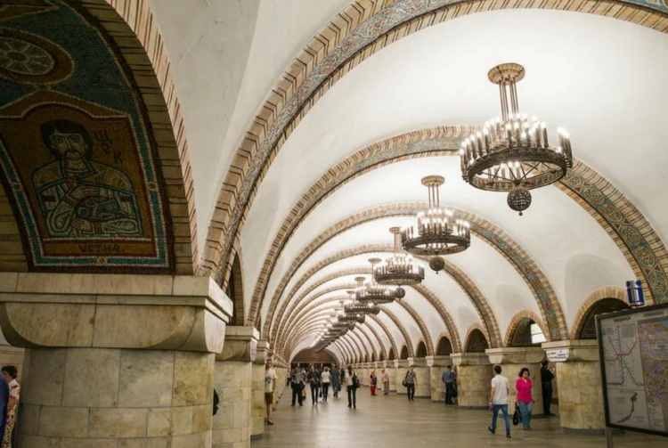 Станция метро Золотые ворота в Киеве
