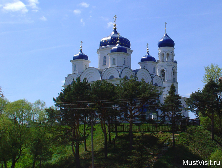 Благовещенская церковь (Михайло-Архангельский храм)  в Торжке